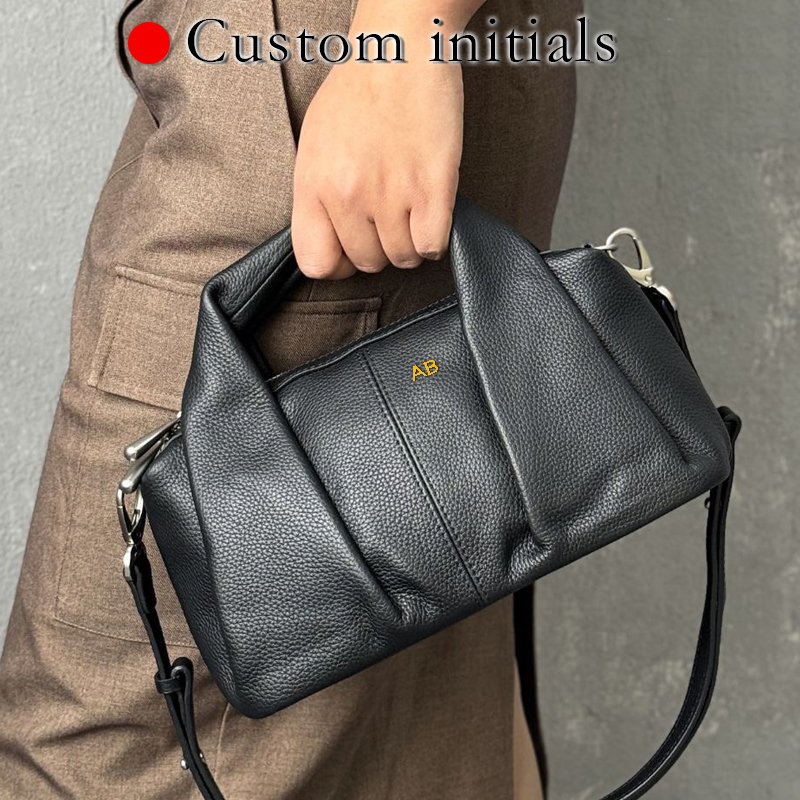 Custom Initials Leather Pillow - Interior Design Japan ulasan dan harga
